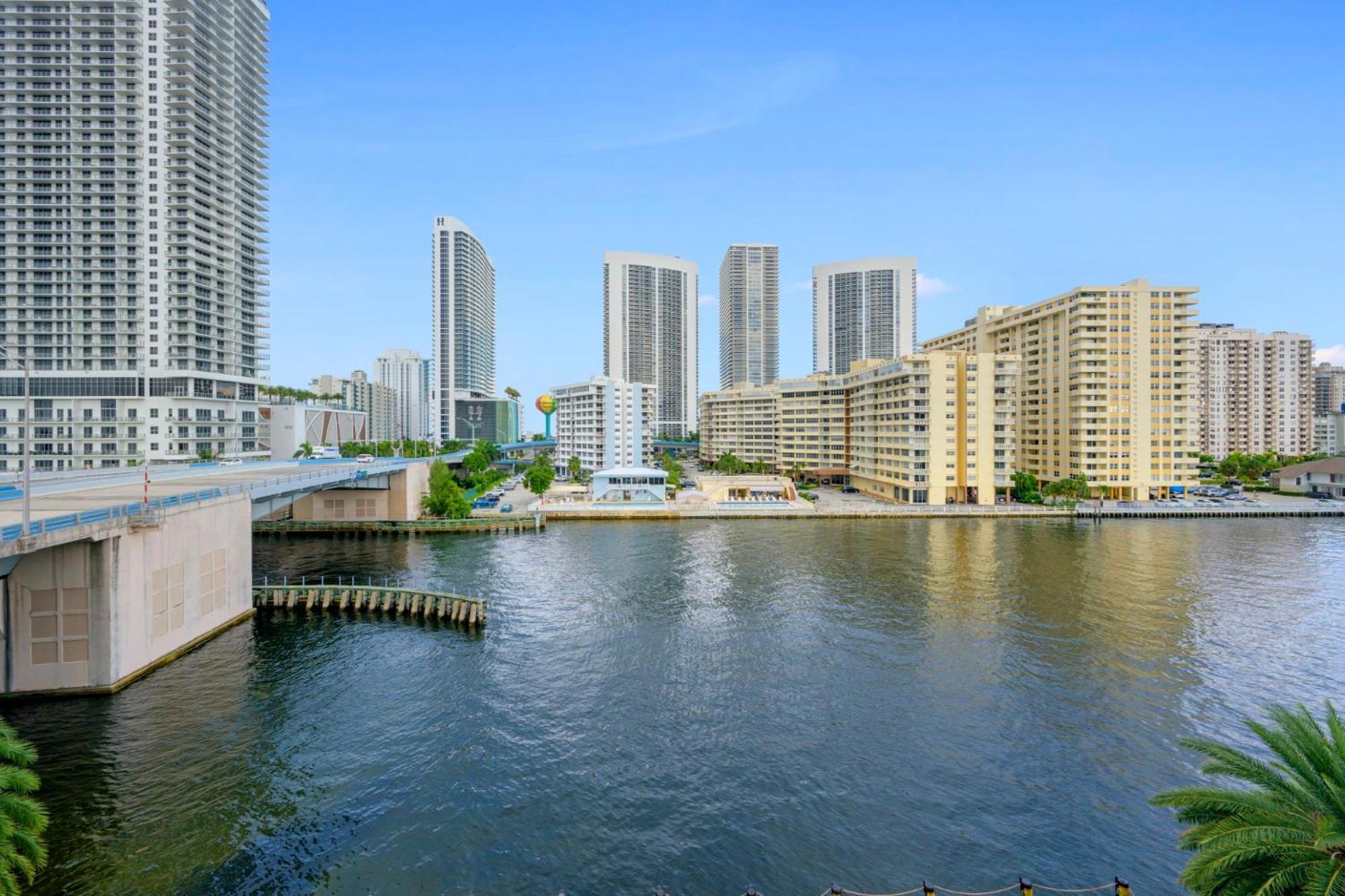 Hallandale Sky Water View Hallandale Beach Exterior foto
